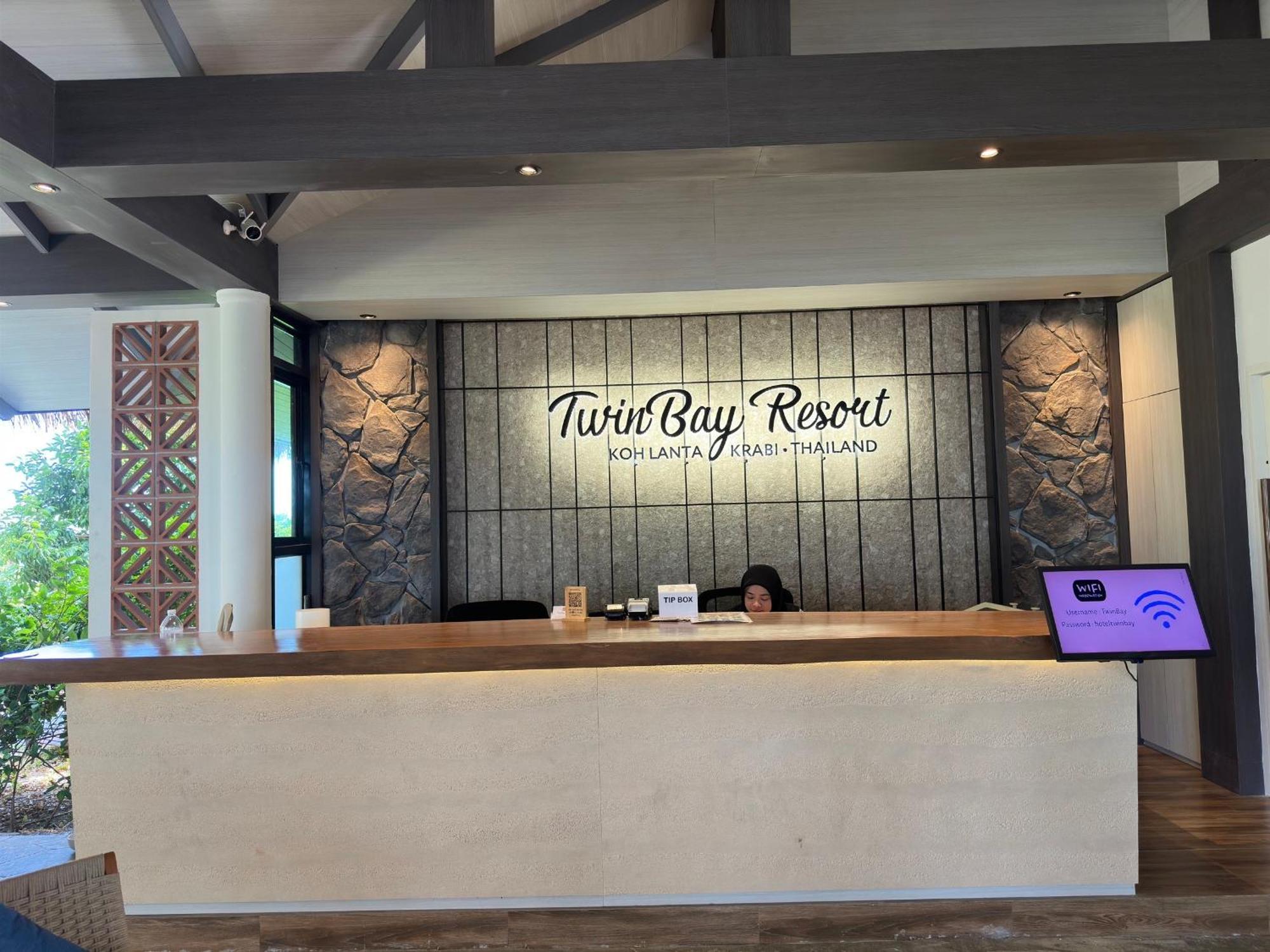 Twin Bay Resort Koh Lanta Exterior photo