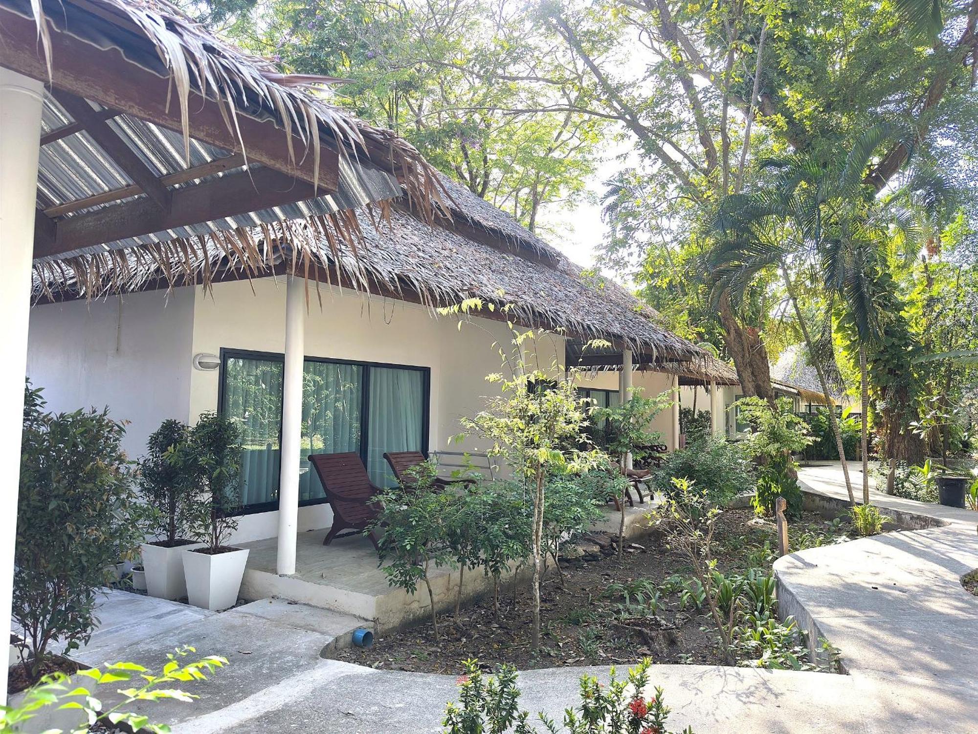Twin Bay Resort Koh Lanta Exterior photo